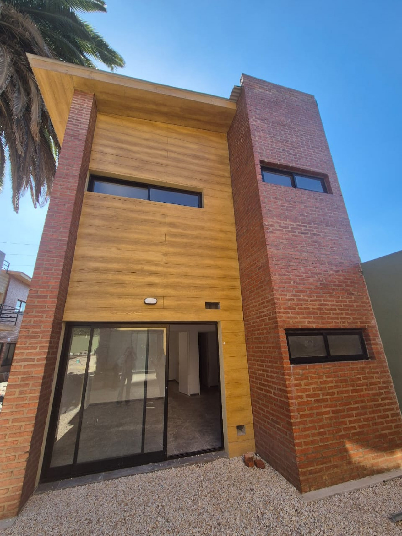 ALQUILER EN COMPLEJO VILLA CHARATA PLANTA BAJA EN BELLA VISTA