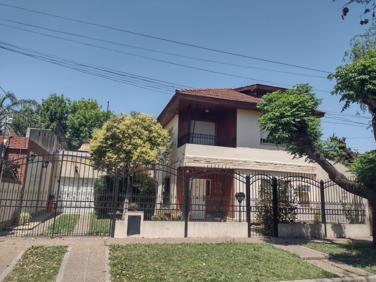 Venta de casa 5 ambientes en José C Paz