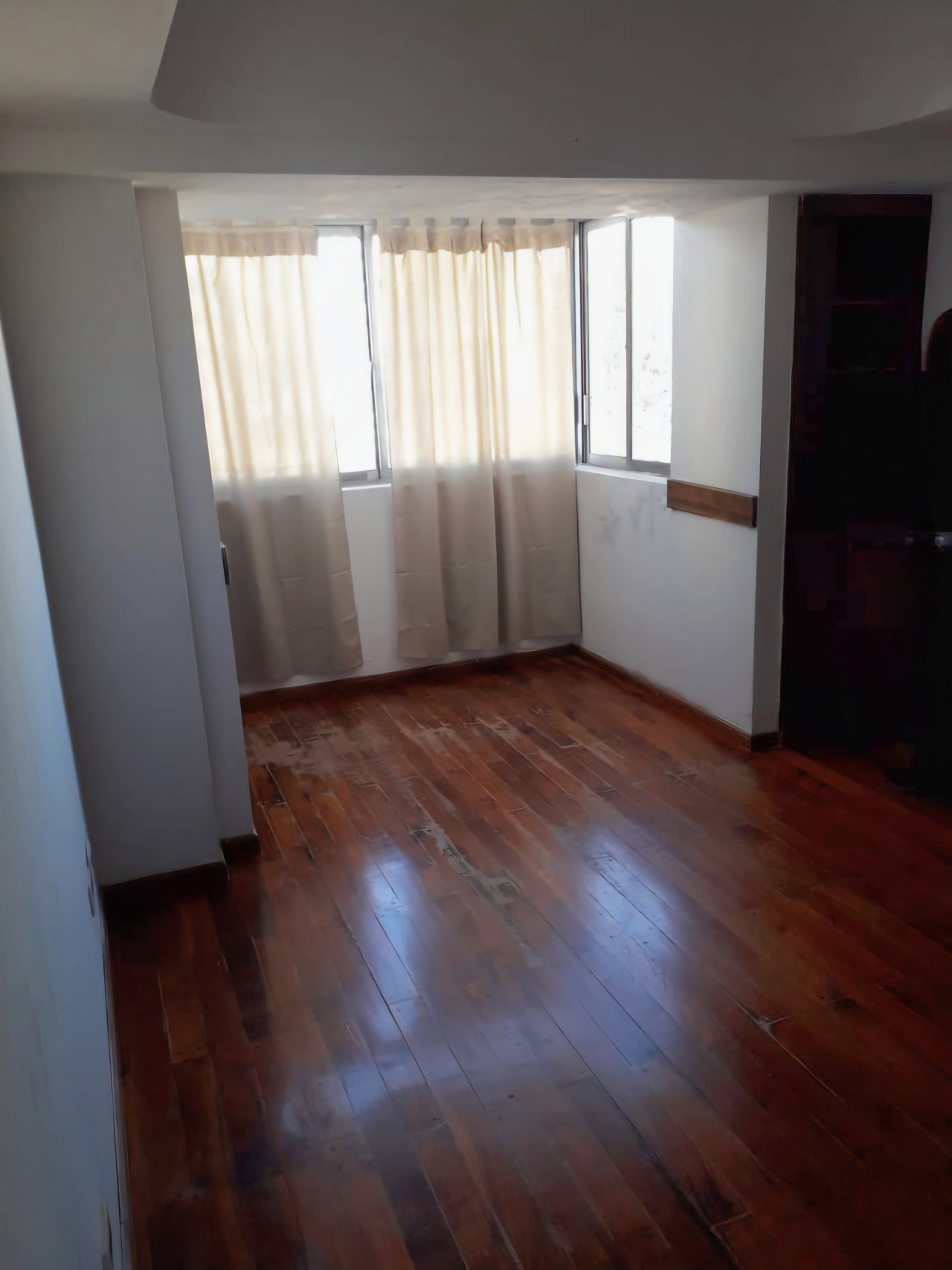 Excelente Departamento 2 Ambientes con Cochera y Baulera – San Miguel