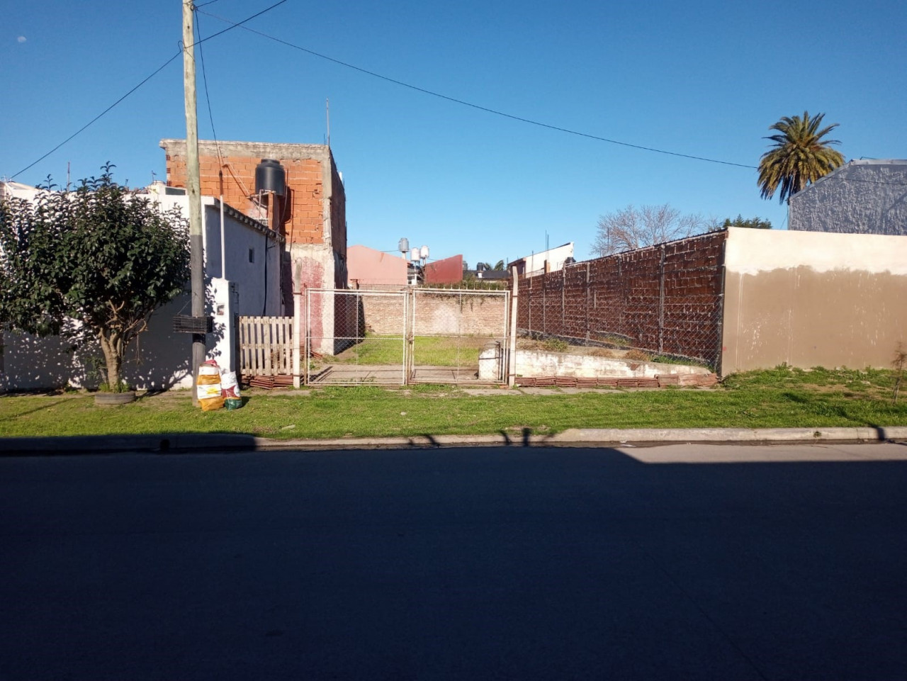Lote en venta de 216m2 en Los Polvorines